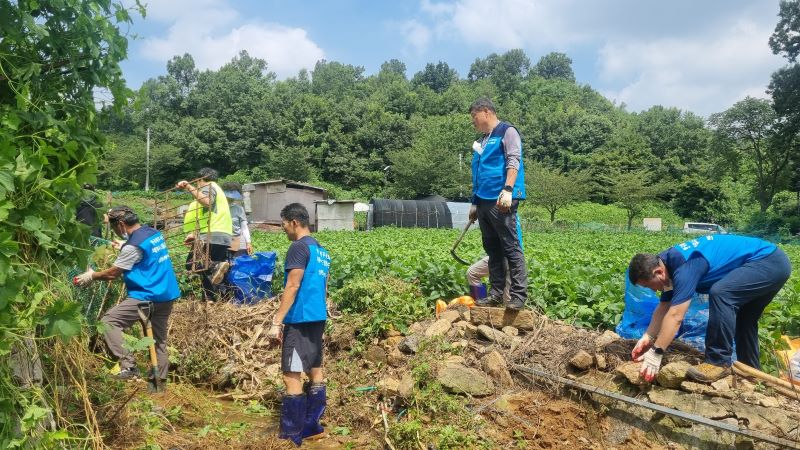 Ŭ���Ͻø� ����ũ���� �̹����� �������ϴ�