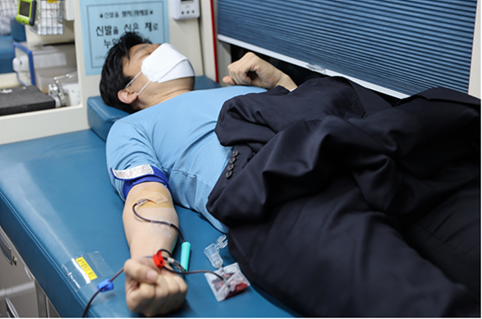 Ŭ���Ͻø� ����ũ���� �̹����� �������ϴ�