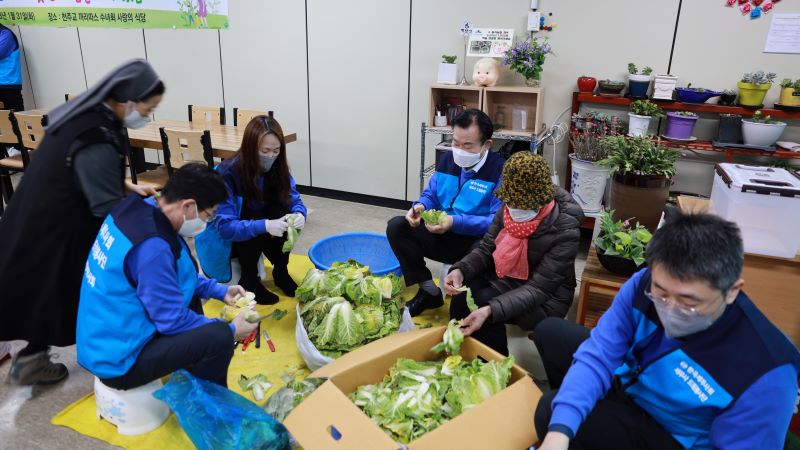 Ŭ���Ͻø� ����ũ���� �̹����� �������ϴ�