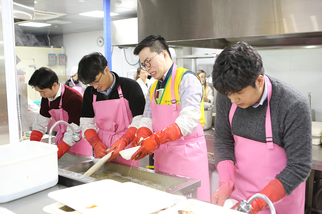 Ŭ���Ͻø� ����ũ���� �̹����� �������ϴ�