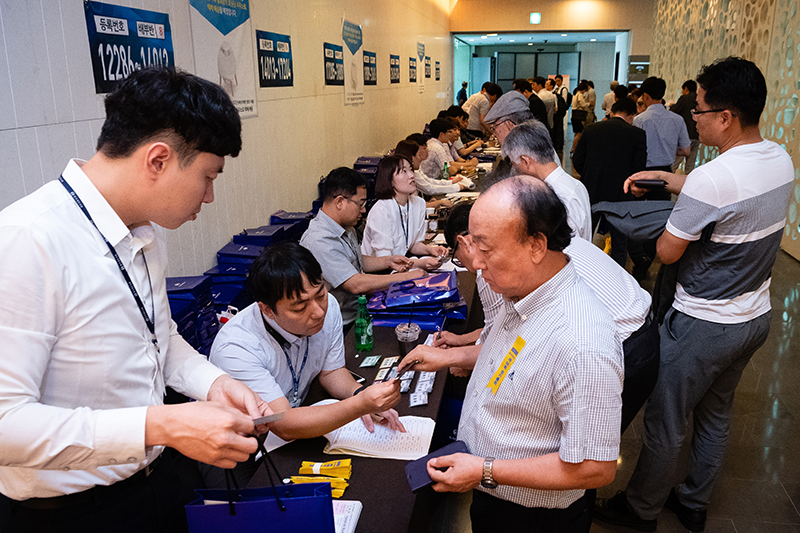 Ŭ���Ͻø� ����ũ���� �̹����� �������ϴ�