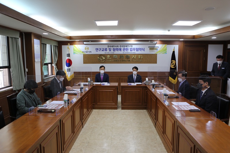 Ŭ���Ͻø� ����ũ���� �̹����� �������ϴ�