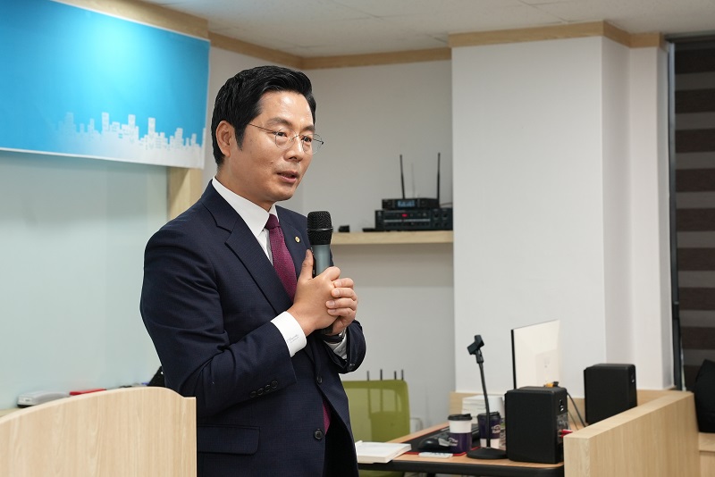 Ŭ���Ͻø� ����ũ���� �̹����� �������ϴ�