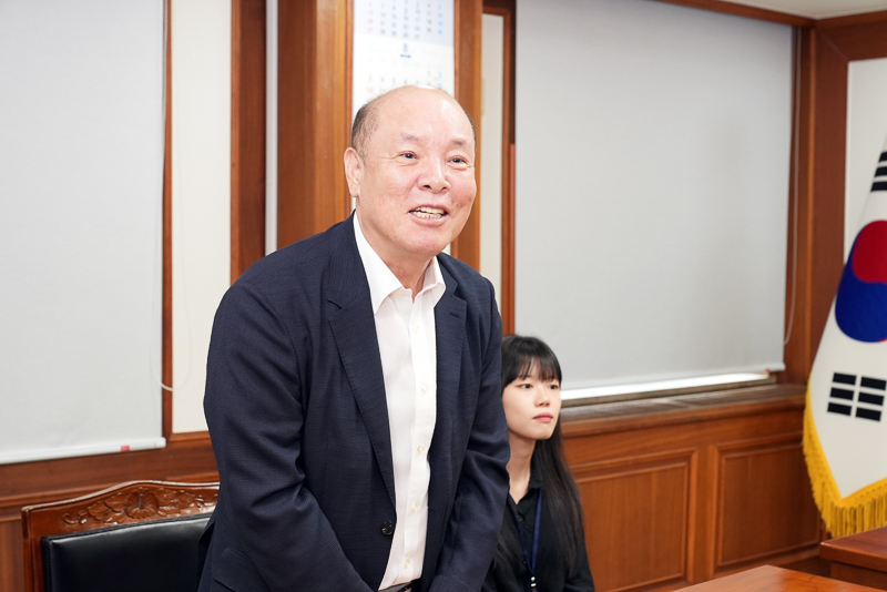 Ŭ���Ͻø� ����ũ���� �̹����� �������ϴ�