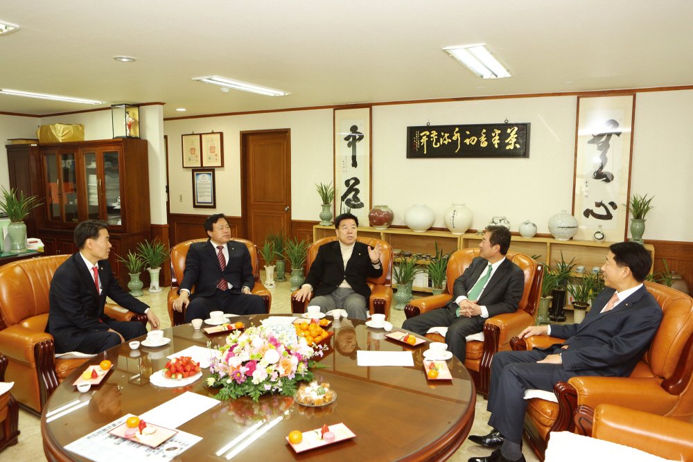 Ŭ���Ͻø� ����ũ���� �̹����� �������ϴ�