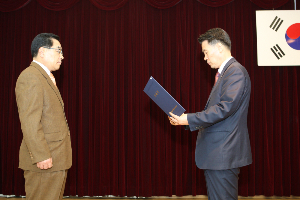 Ŭ���Ͻø� ����ũ���� �̹����� �������ϴ�