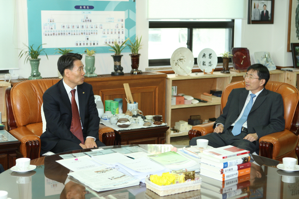 Ŭ���Ͻø� ����ũ���� �̹����� �������ϴ�